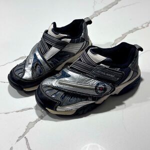 Stride Rite Toddler Boys StarWars Metallic Silver Black Lite up Sneakers 12.5